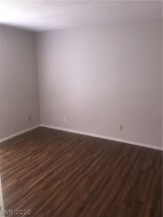 Photo #2: 2194221 Listing