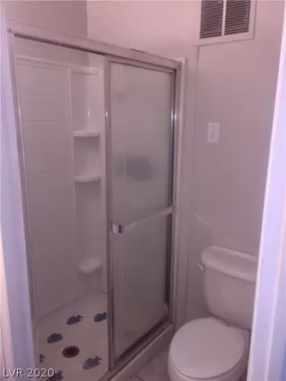 Photo #5: 2194221 Listing