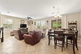 Photo #3: 2194240 Listing