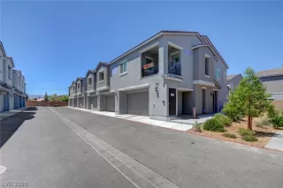 Photo #2: 2194257 Listing