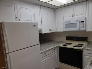 Photo #3: 2194265 Listing 