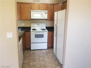 Photo #4: 2194328 Listing 