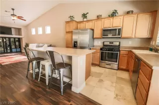 Photo #4: 2194340 Listing 