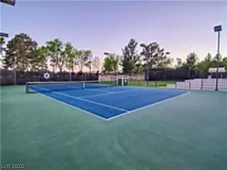 Photo #4: 2194369 Listing