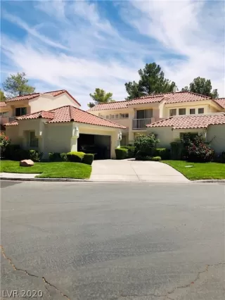 Photo #6: 2194369 Listing