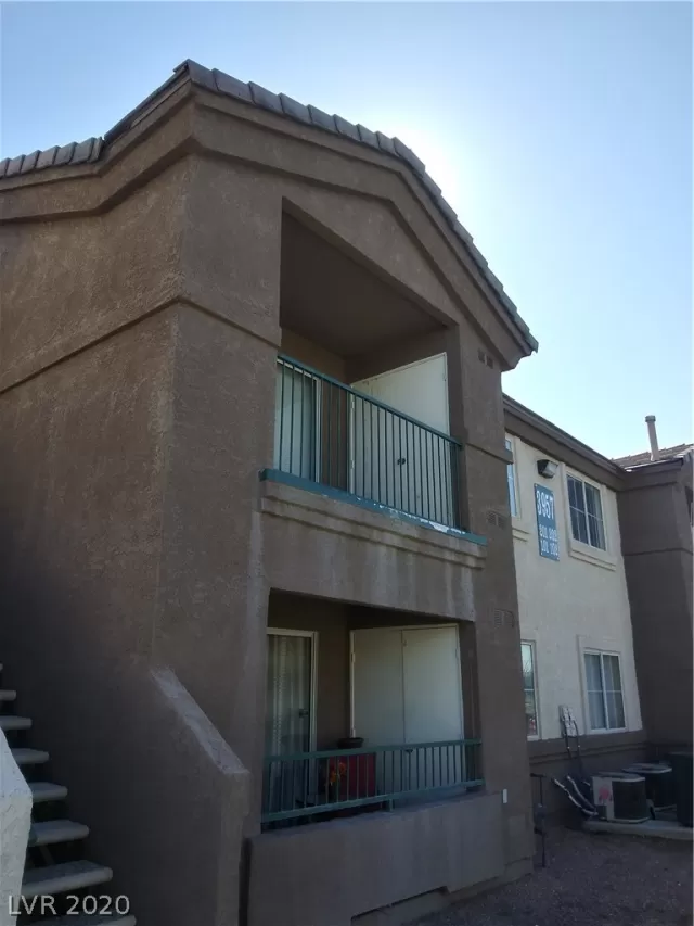 MLS: 2194390 Condo For Sale