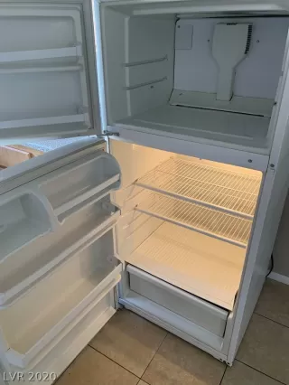 Photo #5: 2194390 Listing 