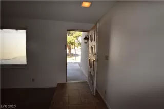 Photo #1: 2194405 Listing