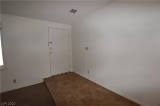 Photo #2: 2194405 Listing