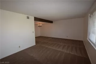 Photo #5: 2194405 Listing