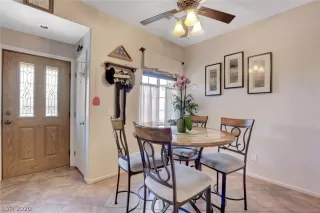 Photo #4: 2194409 Listing