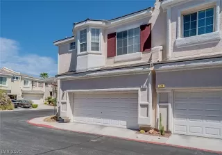 Photo #2: 2194441 Listing