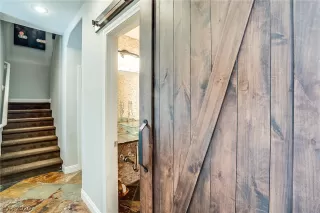 Photo #5: 2194441 Listing