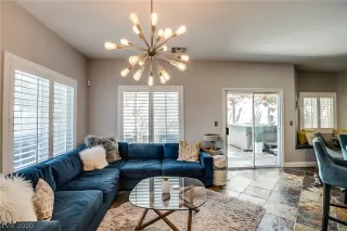 Photo #6: 2194441 Listing