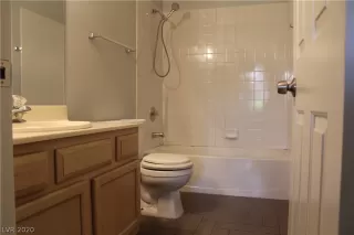 Photo #6: 2194460 Listing