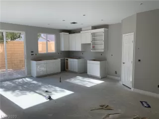 Photo #3: 2194466 Listing