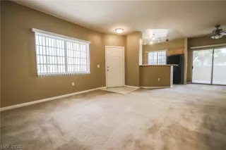 Photo #5: 2194479 Listing