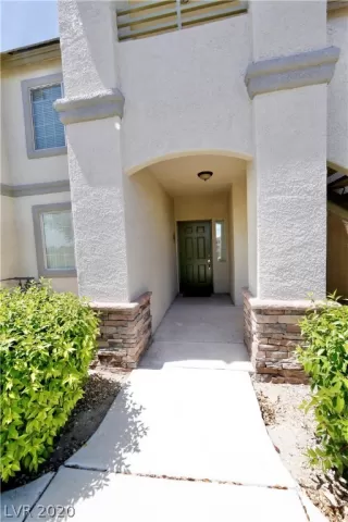 Photo #1: 2194539 Listing