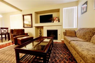 Photo #2: 2194539 Listing