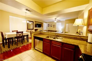 Photo #6: 2194539 Listing