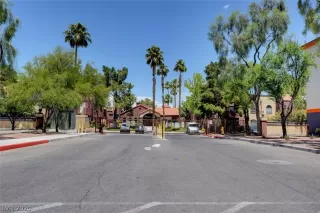 Photo #1: 2194656 Listing