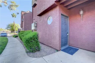 Photo #4: 2194656 Listing