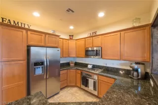 Photo #6: 2194667 Listing 