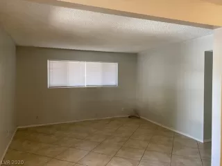 Photo #4: 2194674 Listing 