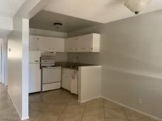 Photo #5: 2194674 Listing 