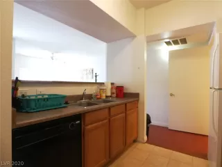 Photo #6: 2194784 Listing 