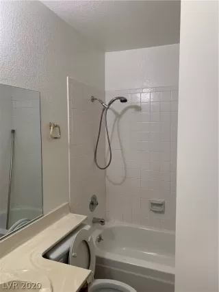 Photo #4: 2194831 Listing 