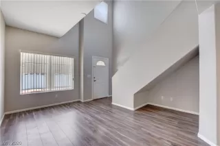 Photo #2: 2194927 Listing