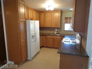 Photo #5: 2194931 Listing