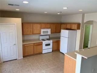 Photo #5: 2194994 Listing 