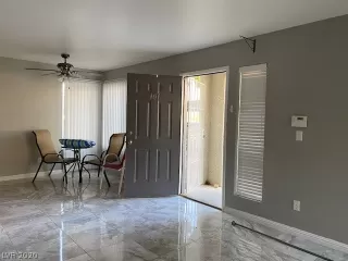 Photo #4: 2195086 Listing