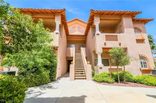 Photo #1: 2195090 Listing 