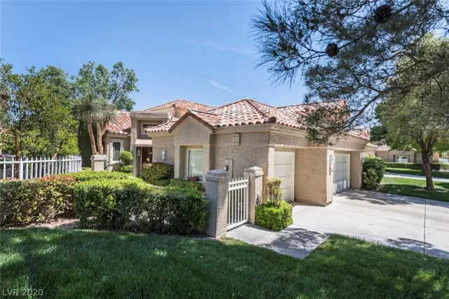 MLS: 2195121 Condo For Sale