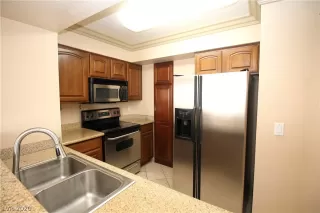 Photo #5: 2195124 Listing 