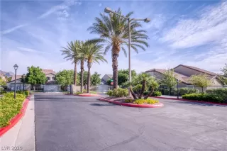 Photo #2: 2195141 Listing