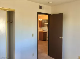 Photo #6: 2195228 Listing 