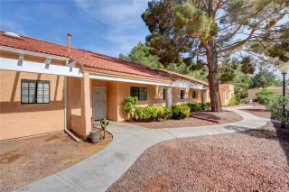 Photo #2: 2195236 Listing