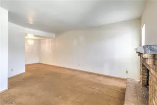 Photo #2: 2195276 Listing 