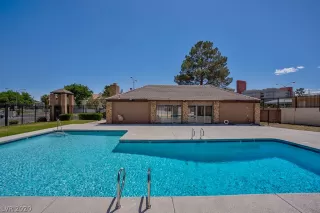 Photo #1: 2195291 Listing 