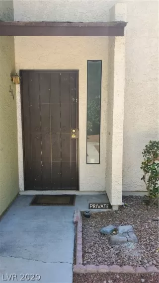 Photo #2: 2195299 Listing