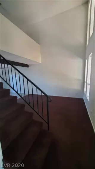 Photo #3: 2195299 Listing