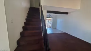 Photo #5: 2195299 Listing