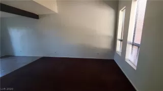 Photo #6: 2195299 Listing