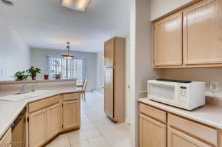 Photo #3: 2195439 Listing