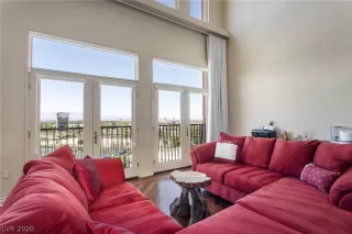 Photo #2: 2195515 Listing 