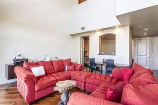 Photo #4: 2195515 Listing 